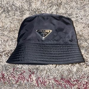 Used Prada bucket RE-NYLON🔥🔥🔥🔥🔥